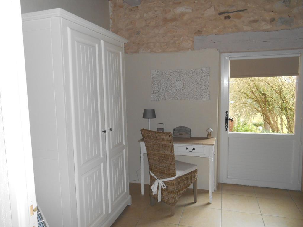 Les Chambres D'Hotes Du Rouyre Realmont ภายนอก รูปภาพ